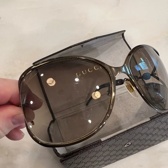 Elegant Brown Sunglasses